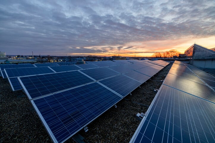 Should Solar Panels Face Sunrise Or Sunset?